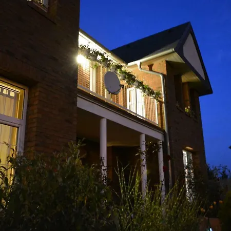 Rose House بيت ضيافة